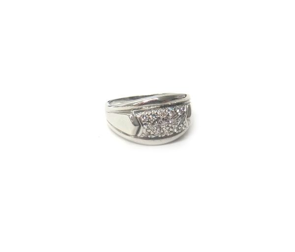 A white gold and diamond ring, mounted with three rows of five circular cut diamonds, detailed 750, ring size O.