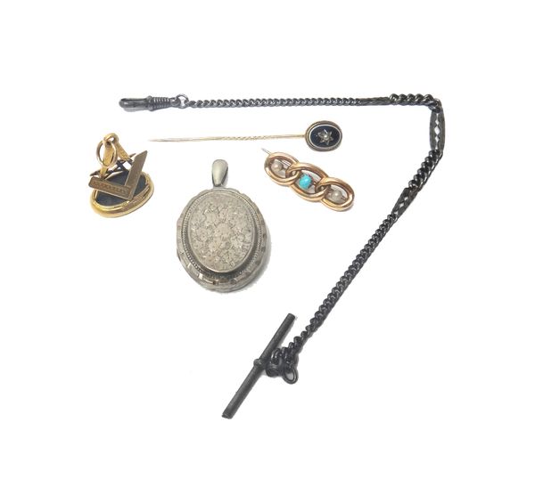 A Masonic bloodstone set fob seal, with a square, a compasses and a star motif, a gold, turquoise and seed pearl set brooch, in a chain link design, d