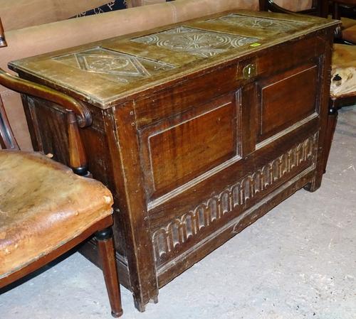 An early 20th century mahogany and oak mule chest 106cm wide x 67cm high.   C8