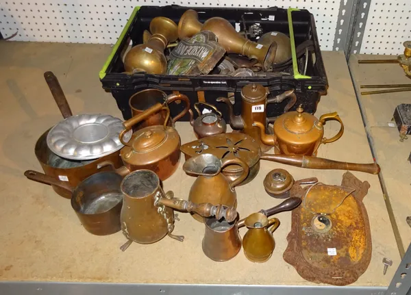 Collectables, including; wall lights, wall brackets, vases, pots, pans and sundry, (qty).   S4B