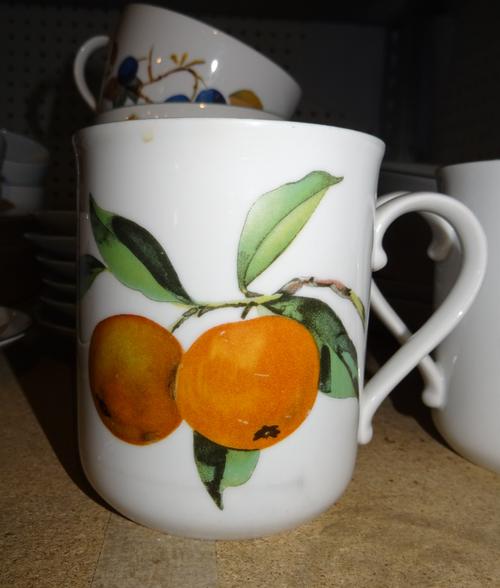 A Royal Worcester Evesham pattern part dinner and tea service, (qty).  S4T