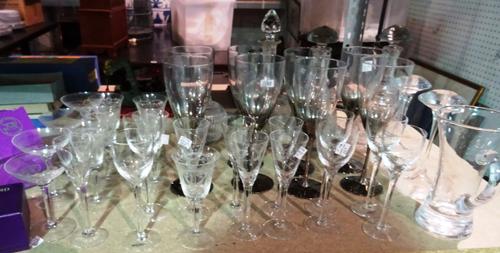 Glassware, including; 20th century drinking glasses and decanters, a William Yeoward cut glass napkin ring set, boxed, eight silvered wine glasses, mo