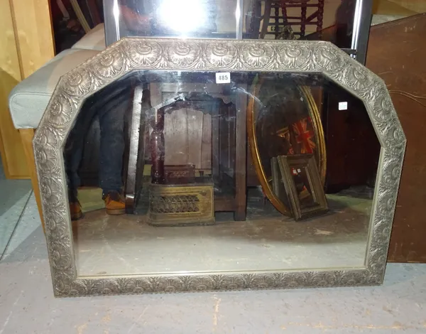A 20th century silver painted wall mirror with shell decoration, 87cm wide x 67cm high.  I10