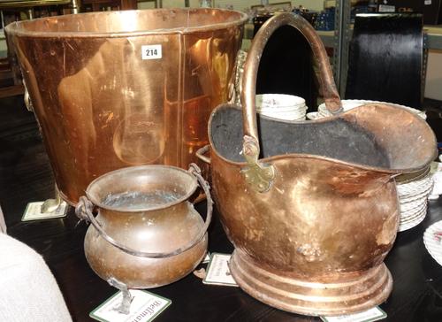 Metalware collectables, including; early 20th century coal scuttles and a brass fire bucket on pad feet, 47cm wide x 42cm high.  BAY2