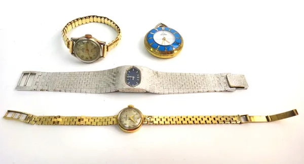 A Walker & Hall 9ct gold lady's bracelet wristwatch, with a signed circular silvered dial, having Arabic numerals, the 9ct gold bracelet with a fold o