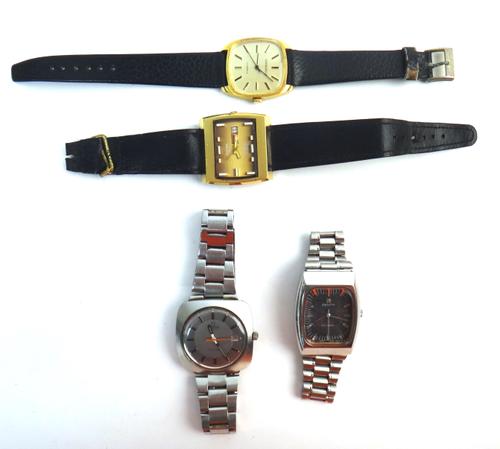 An Omega Automatic steel cased gentleman's bracelet wristwatch, the signed silvered dial with baton shaped numerals, red centre seconds and with a dat