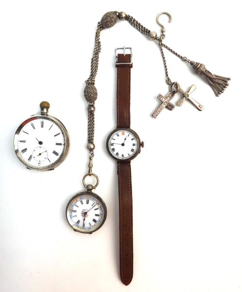 A gentleman's silver cased, keyless wind, openfaced pocket watch, the jewelled movement detailed Labrador Swiss, the case detailed 0,935, a lady's sil