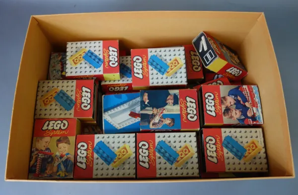 A quantity of vintage Lego system, boxed, including various set numbers; 213, 214, 217, 221, 222, 225, 226, 227, 229, 233, 235, 245, (22).