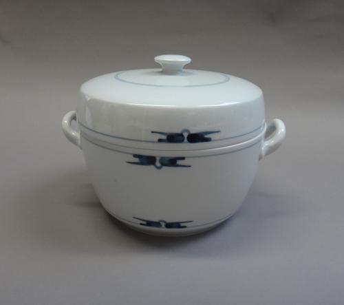 A Royal Copenhagen dinner service decorated in the 'Gemina' pattern comprising, three low two handled tureens and covers, one similar larger, two smal