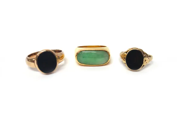 A gold and jade solitaire ring, ring size R, a gold signet ring, mounted with an oval bloodstone, ring size Q and a Victorian 9ct gold and bloodstone