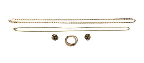A 9ct gold faceted curb link neckchain, on a sprung hook shaped clasp, a 9ct three colour gold Russian style wedding ring, ring size L, a pair of 9ct