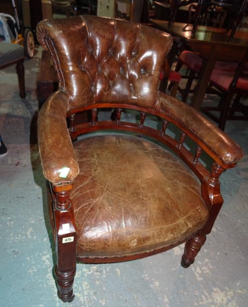 A Victorian mahogany framed tub back chair, with brown leather upholstery, 61cm wide x 92cm high.  G7