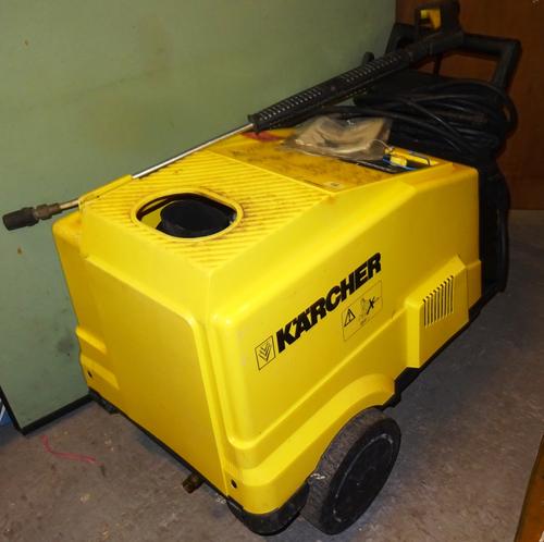 A Karcher HDS 550c steam pressure washer.  EXTRA