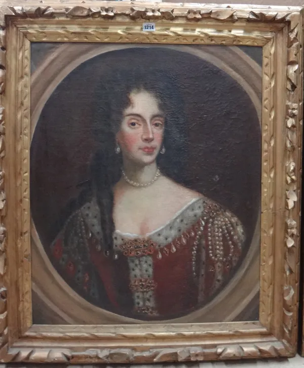 After William Wissing, Portrait of a William III; Portrait of May II, a pair, oil on canvas, in feigned ovals, each 73cm x 60cm.(2)  Illustrated