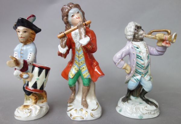 Twenty five porcelain monkey band figures, 20th century, part sets and singles (a.f), the tallest 12.5cm high, (25).