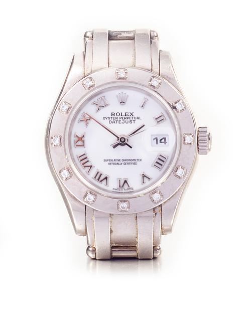 A Rolex Oyster Perpetual Datejust 18ct white gold and diamond set lady's bracelet wristwatch, the signed white dial with silvered Roman numerals, date
