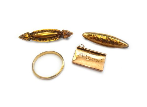 An 18ct gold plain wedding ring, London 1921, weight 1.6cm, a gold charm, designed as a miniature envelope, enclosing a message dated 1910, a gold bro