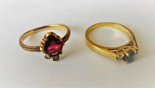 A gold, garnet and rose diamond set ring, designed as a rose diamond coronet above a heart shaped garnet, ring size N and an 18ct gold, aquamarine and