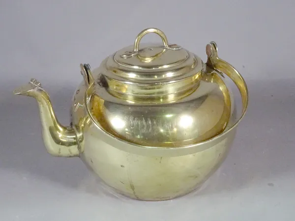 A large brass kettle, probably 18th century, 20cm high.   I5