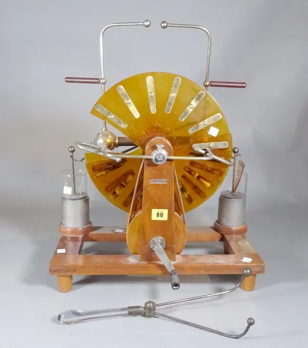 A 20th century electrostatic machine, (a.f).  44cm wide.   S3B