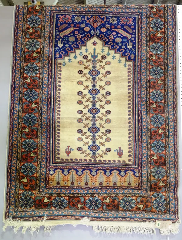 A Turkish prayer rug, 176cm x 120cm.  J4