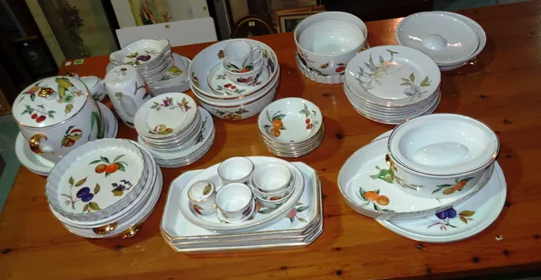 Ceramics, including; a large quantity of Royal Worcester Evesham pattern dinner and tea wares, (qty).   BAY 1