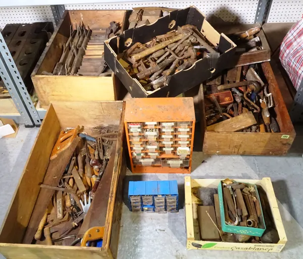 A large quantity of mainly 20th century tools and accessories, (qty).   S4B