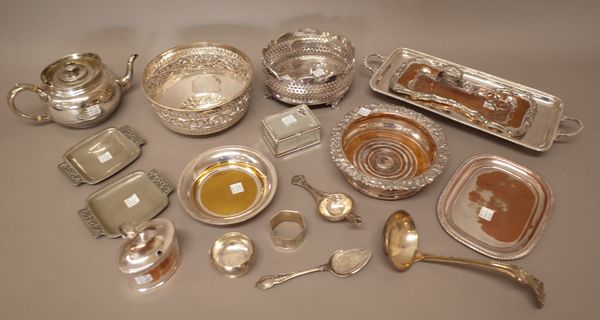 Plated wares, including; a teapot, a twin handled tray, a pair of fish servers, cased, a candle snuffer's tray, with a pair of candle snuffers, a teap