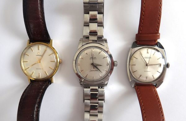 An Omega Seamaster Automatic steel cased gentleman's wristwatch, the signed silvered dial with silvered arrow shaped and Arabic numerals and with cent