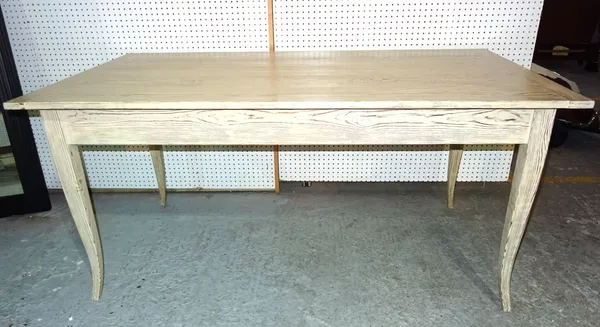 A 20th century white painted pine extending dining table on tapering splayed supports, 160cm long x 90cm wide x 215cm fully extended. C9