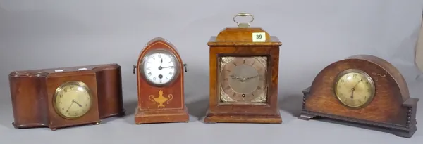 A walnut cased 17th century style mantel timepiece, an oak arched case mantel clock, a lancet mantel timepiece and a mahogany cased Deco mantel timepi