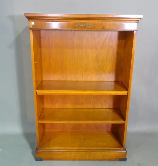 A 20th century yew wood six tier open bookcase, 82cm wide x 123cm high.  A8