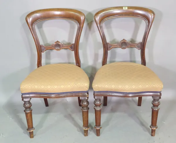 A set of six Victorian mahogany spoonback dining chairs on turned supports, (6).  BAY 2