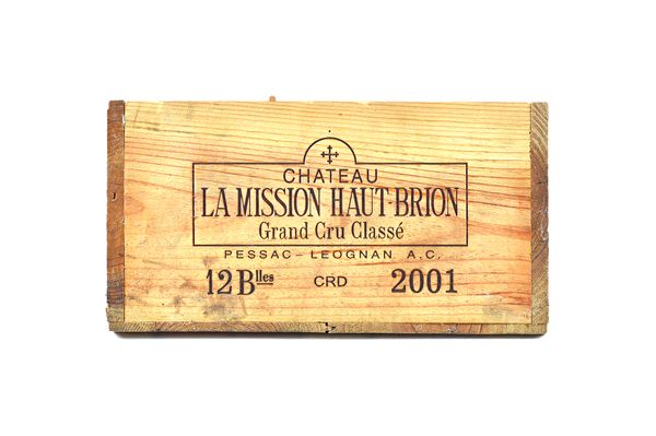 Seven bottles of 2001 Chateau La Mission Haut-Brion. (7)