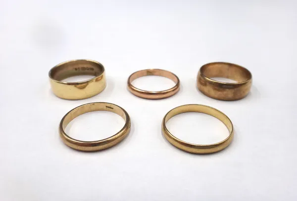 Four 9ct gold plain wedding rings and another gold wedding ring, detailed 9 CT, combined weight 16 gms, (5).