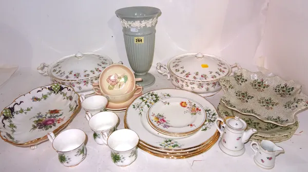 Ceramics, mainly early 20th century part tea sets including Royal Albert, Bisto, Wedgwood and sundry.  S2T