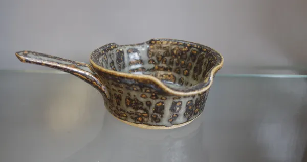 John Maltby (born 1936), a double spouted bowl with handle, Stoneshill Pottery mark, 12cm diameter.