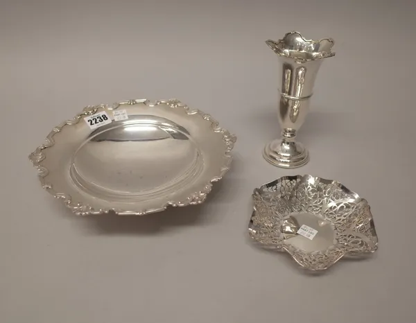 Silver, comprising; a shaped circular pedestal dish, decorated with a scalloped border, in the 18th century taste, by Mappin & Webb, Sheffield 1936, d