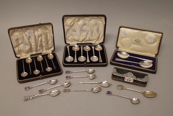 Silver and silver mounted wares, comprising; a set of six teaspoons, Sheffield 1928, cased, a pair of preserve spoons, in a matching design, Sheffield