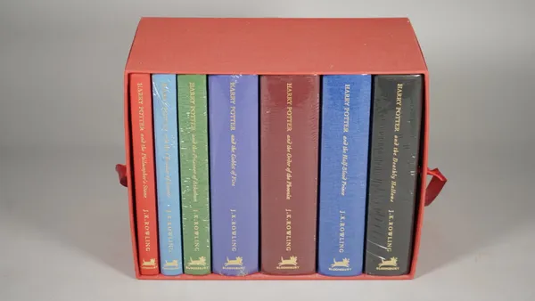 ROWLING, J. K. (b. 1965).  A COMPLETE SET OF THE HARRY POTTER NOVELS IN "DE-LUXE" EDITIONS, FIRST PRINTINGS, comprising Harry Potter and the Philosoph