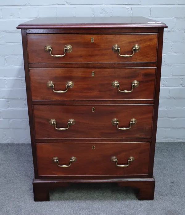 A George III mahogany chest with four long graduated drawers on bracket feet, 64cm wide x 92cm high.