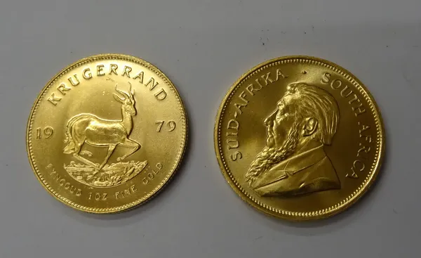 Two Krugerrands 1979 and 1982, (2).