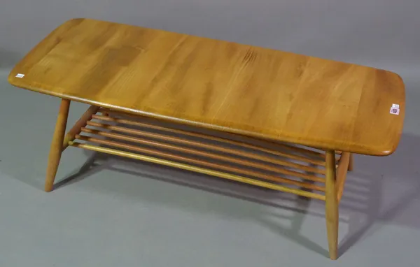 Ercol; a 20th century elm rectangular coffee table, 104cm wide x 34cm high.  D9