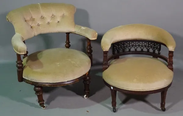 A similar pair of Victorian mahogany tub chairs, (2).   H8