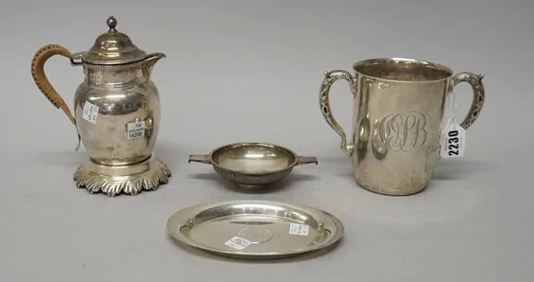 Small silver including; an American sterling silver twin handled 1.5pint presentation cup by The Bailey, Banks & Biddle Company, presentation inscript