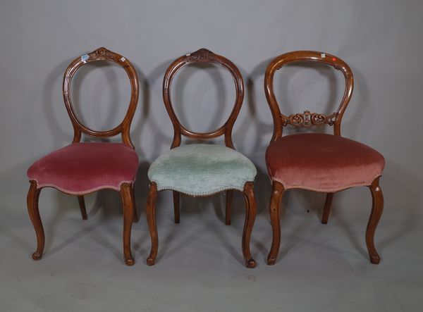 A set of six Victorian walnut ballon back dining chairs, 44cm wide x 87cm high, (6).