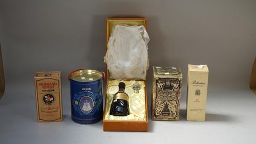 Ten bottles of mixed spirits, comprising; Ballantine's 30 year old scotch whisky, Logan scotch whisky, Highland Queen, Dunhill whisky, 2x Royal Chivas