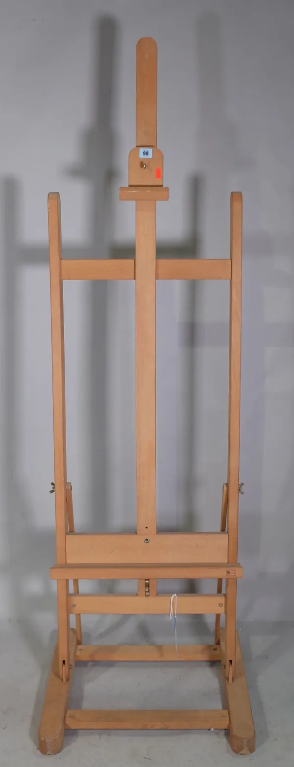 A Modern Beech artist's easel. 110cm tall