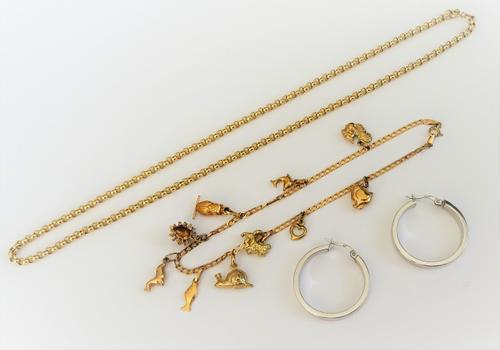 A 9ct gold faceted curb link charm anklet, fitted with ten mostly 9ct gold charms, including an owl, a squirrel and a snail, a gold circular link neck