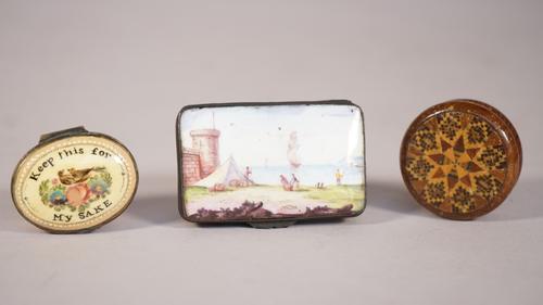 An 18th century Bilston type enamel patchbox of rectangular form decorated with a seascape, 6.5cm wide, another smaller oval Bilston type enamel oval